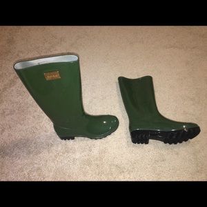 Nicole Miller hunter green rain boots